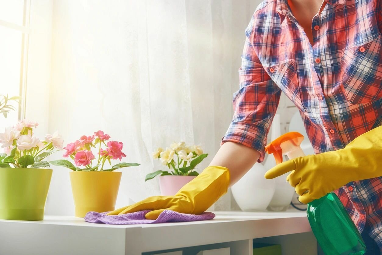 Someone demonstrating house cleaning in Cornelius, NC